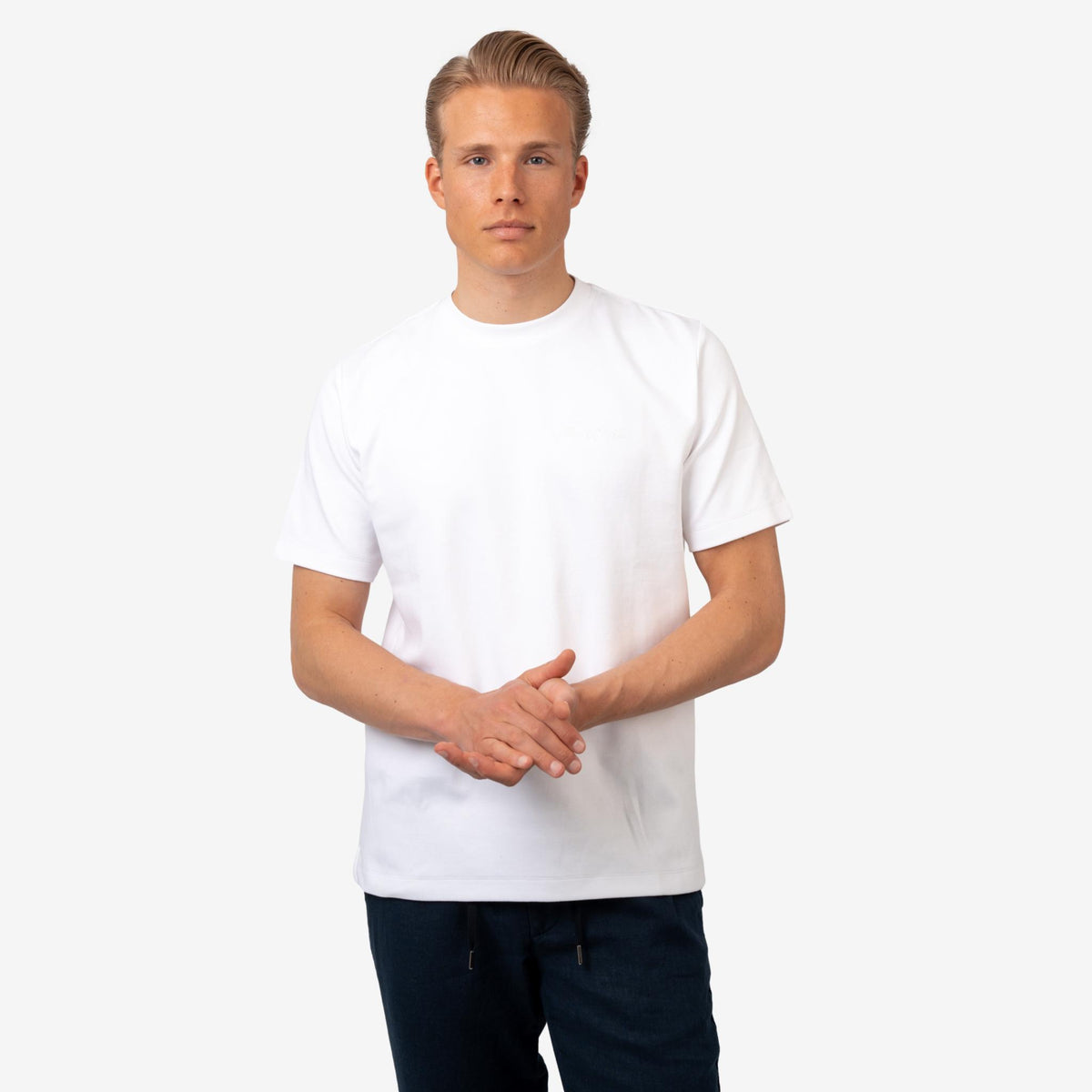 Heavy Tee White-The Gilli-Phrase