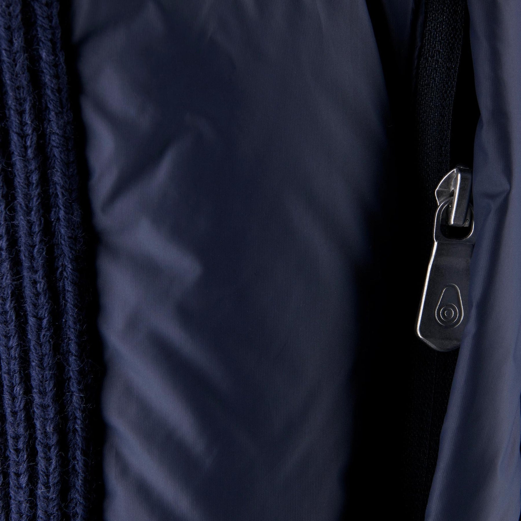 Ridge Knitted Hybrid Jacket Dark Navy