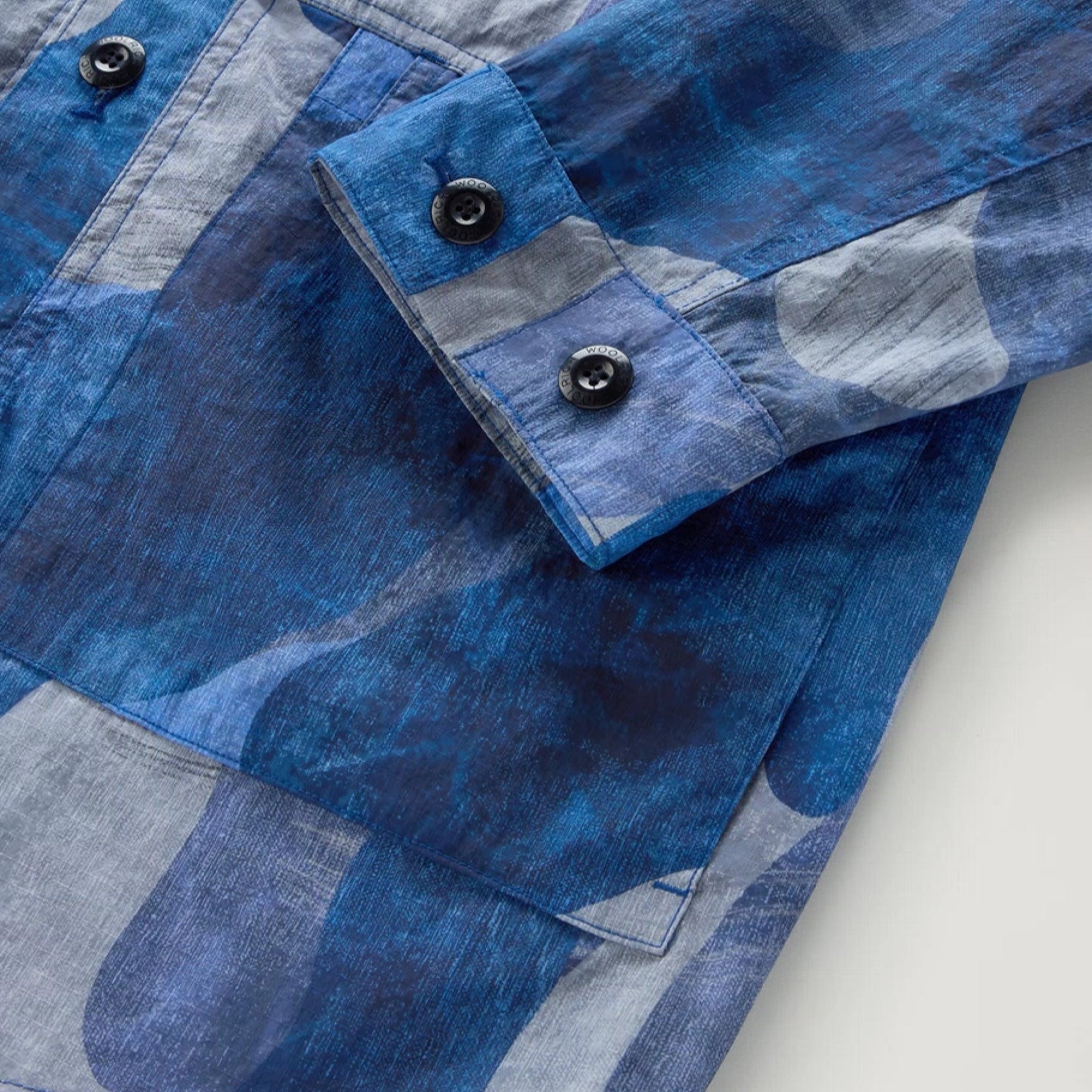 Camo Overshirt Royal Blue-Skjorte-Woolrich-phrase3