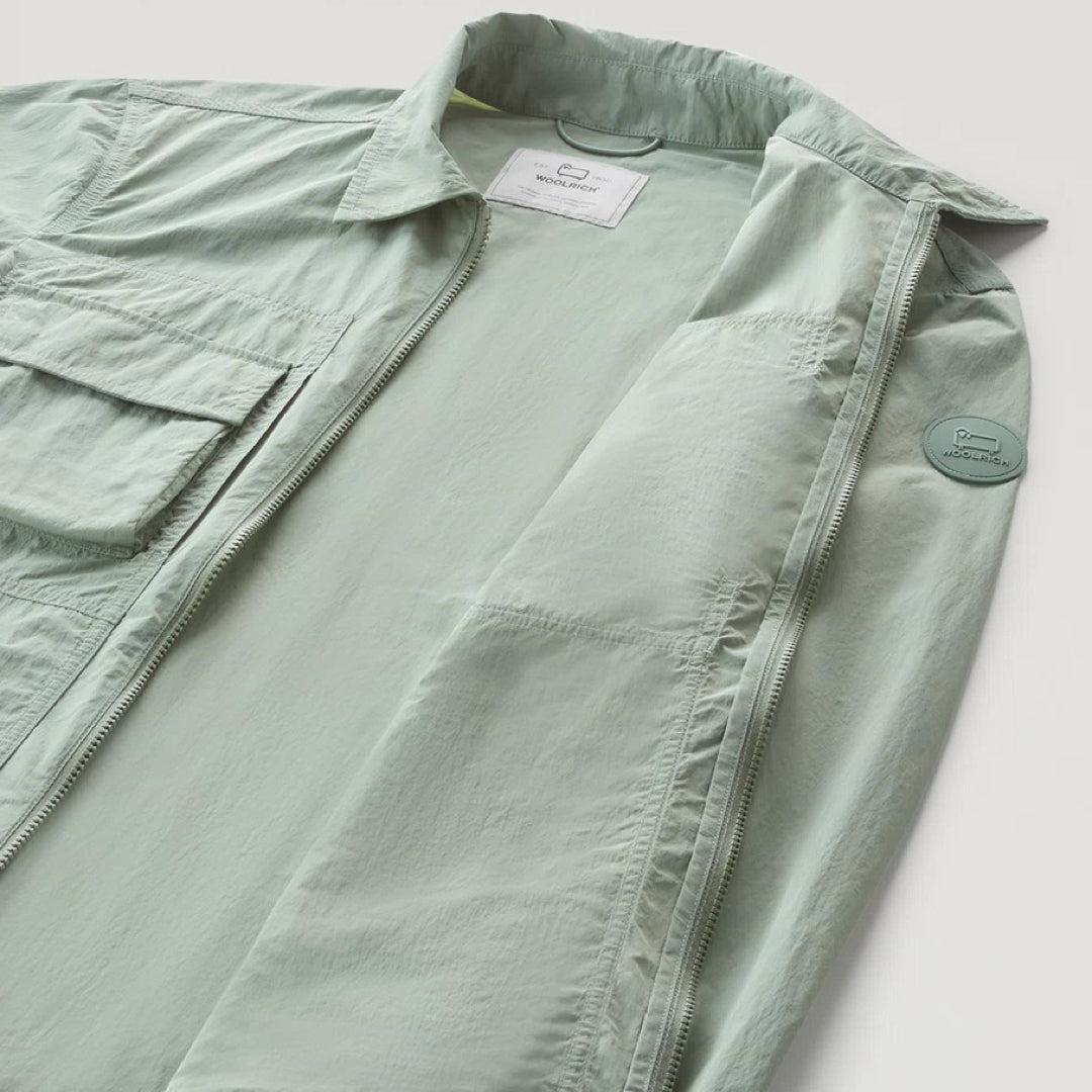 Crinckle Overshirt Sage Green-Skjorte-Woolrich-phrase3