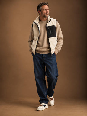 Antrekk: Fleecevest, merinogenser & sneakers