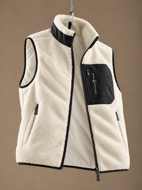 Antrekk: Fleecevest, merinogenser & sneakers